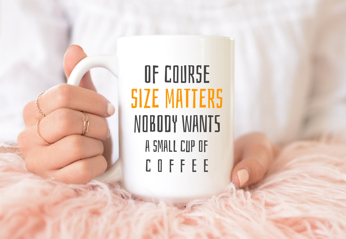 Por supuesto que el tamaño importa: divertida taza de cerámica para café.