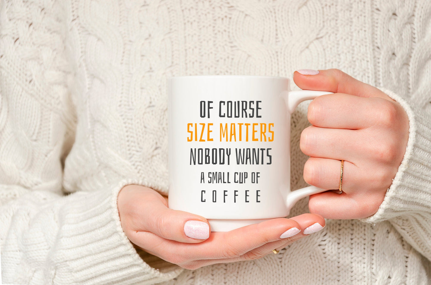 Por supuesto que el tamaño importa: divertida taza de cerámica para café.