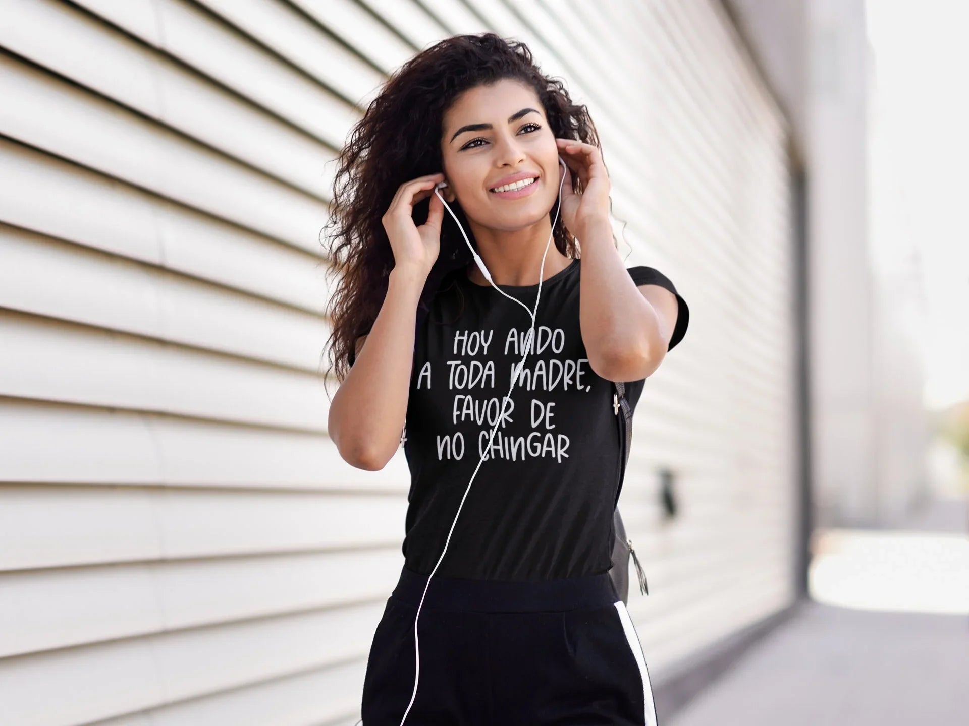 Hoy Ando a Toda Madre T-Shirt – Funny Spanish Graphic Tee for Strong Latinas - Zazations