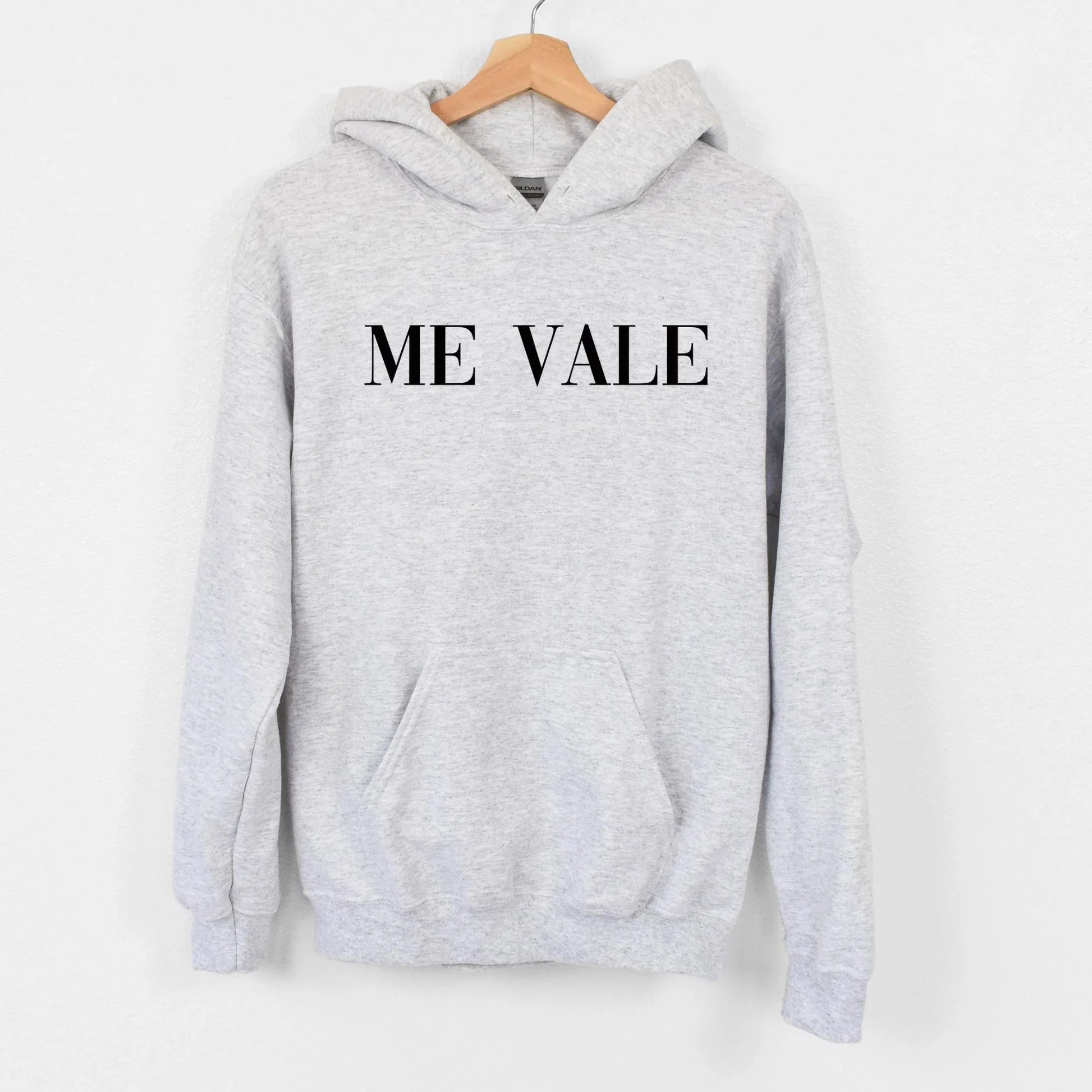 Me Vale Sweatshirt Hoodie – Funny Mexican Saying Latina Hoodie & Crewneck - Zazations